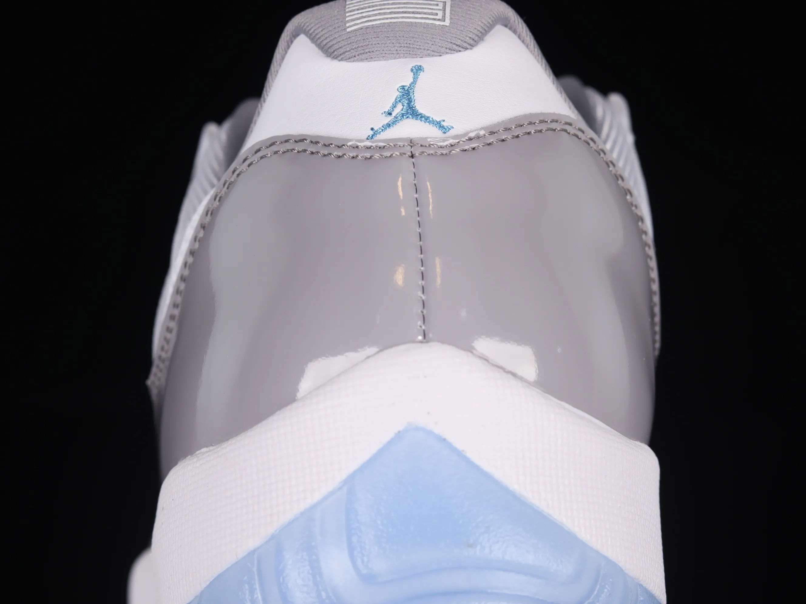 All categories Air Jordan Jordan series basketball shoes Air Jordan 11 F version Air Jordan AJ11 Low "Cement Grey" AJ11 Joe 11 cool gray 2.0 real standard real carbon low-top basketball shoes AV2187-140